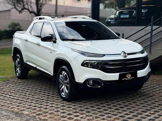 FIAT TORO 2.4 16V MULTIAIR FLEX VOLCANO AT9 FIAT TORO 2.4 16V MULTIAIR FLEX VOLCANO AT9